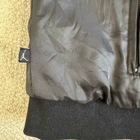 Air Jordan Puffer Vest Full Zip Black Plaid Jumpman Boys Size L - Picture 5 of 13